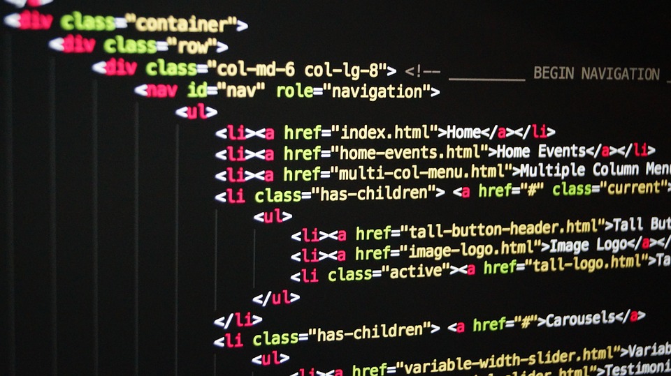 Znajomość kodu to nie wszystko! Zapytaliśmy bielskich web developerów, o jakich umiejętnościach nie można zapominać w karierze programisty.
