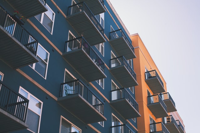 Bezpieczne mieszkanie – w co warto zainwestować?